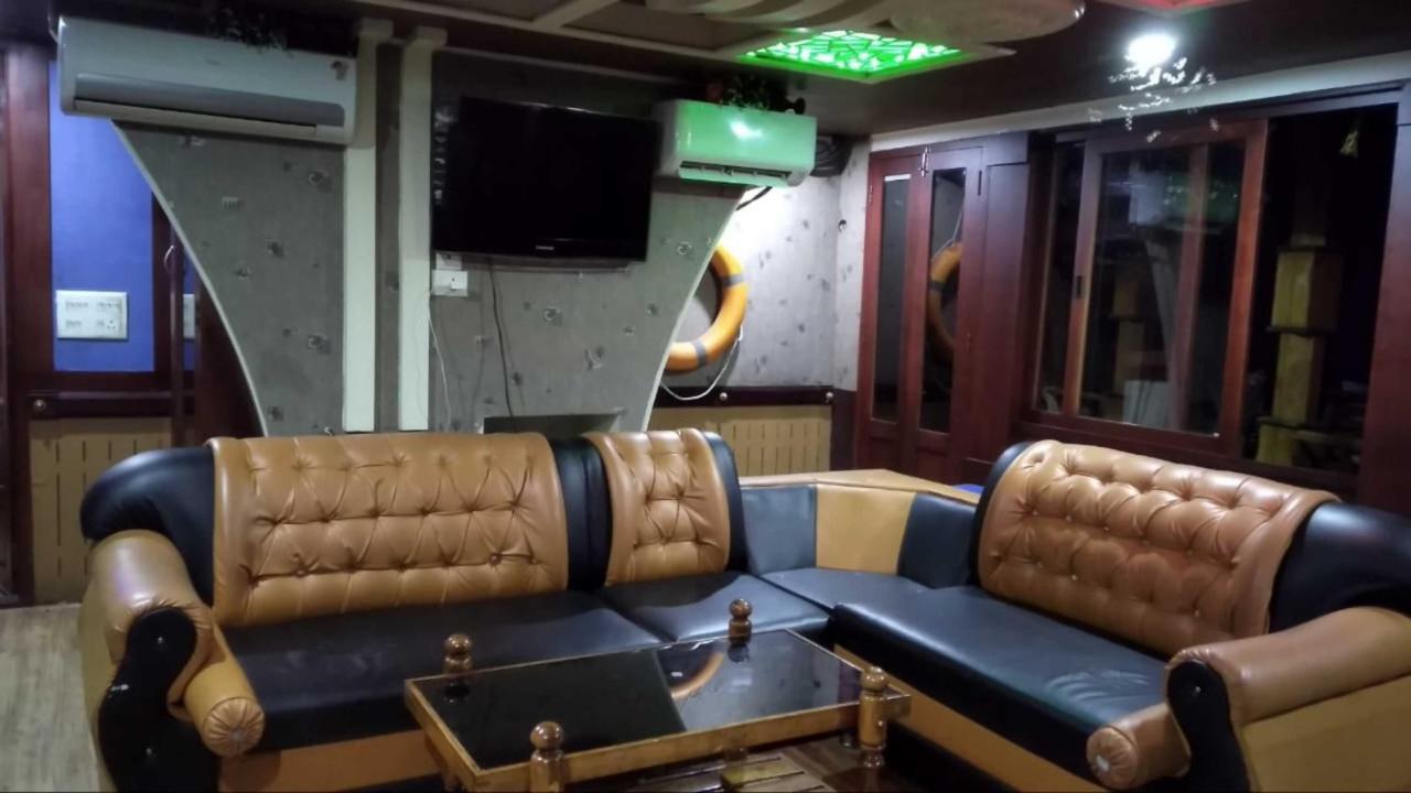 Cosy Premium Houseboats Hotel Alappuzha Kültér fotó
