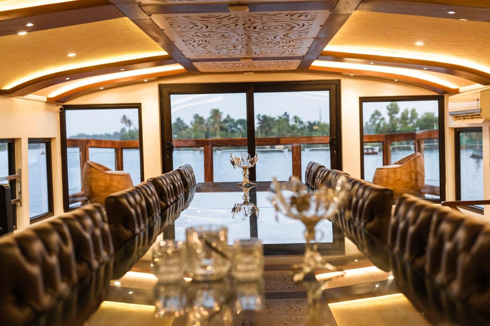 Cosy Premium Houseboats Hotel Alappuzha Kültér fotó