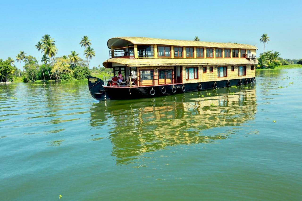 Cosy Premium Houseboats Hotel Alappuzha Kültér fotó