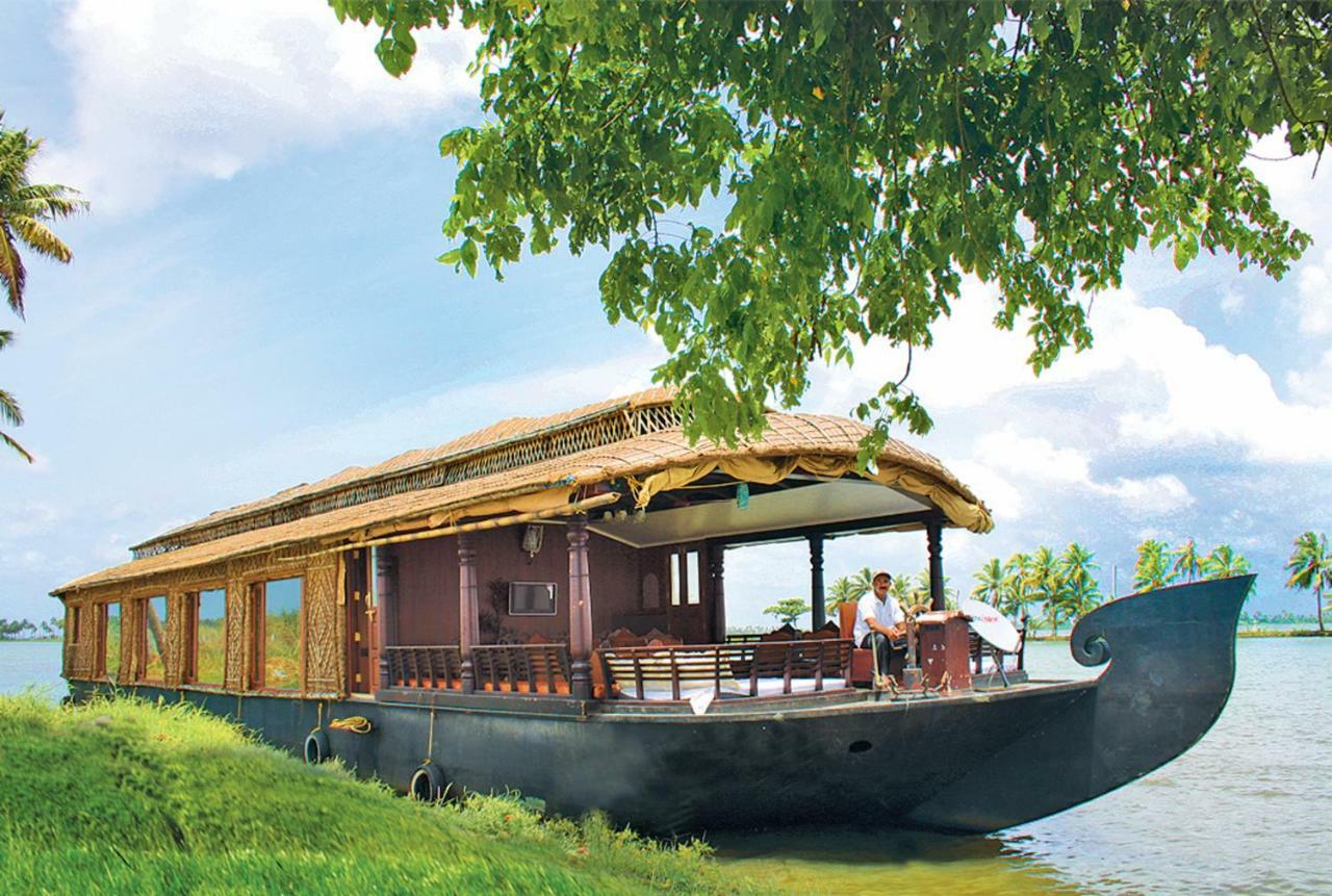 Cosy Premium Houseboats Hotel Alappuzha Kültér fotó